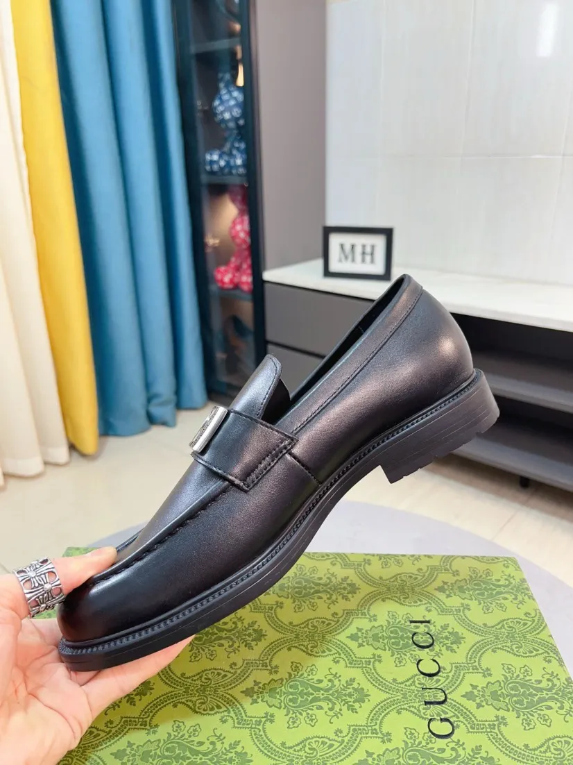 Men's shoes 💰500🌹🌹[GUCCI Gucci] A new style of formal men's leather shoes is coming ~ The original quality upper is made of Italian cowhide➕The leather is soft and delicate, comfortable and soft. The top layer of genuine leather, rubber wear-resistant outsole, the shoe shape is dignified and domineering, and the luxury charm is not concealed! The natural and free nouveau riche leads the trend. Code number: 38-44